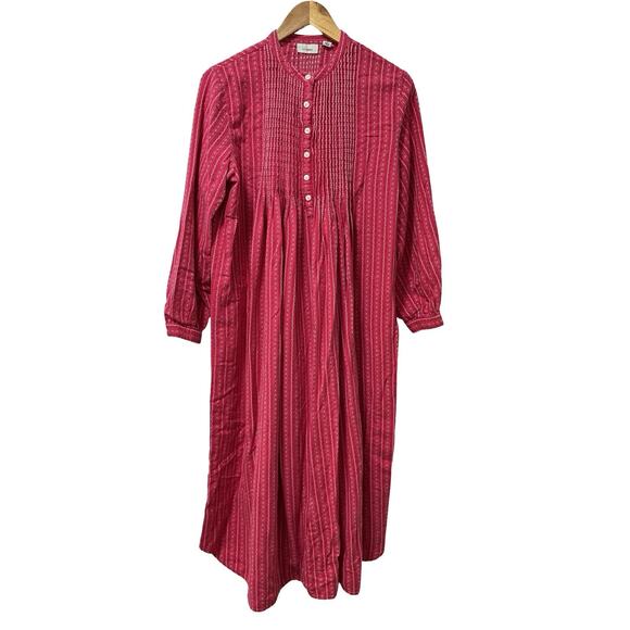 VTG L.L. Bean Flannel Embroidered Pintuck Long Nightgown Size M Magenta Pink - Picture 1 of 8